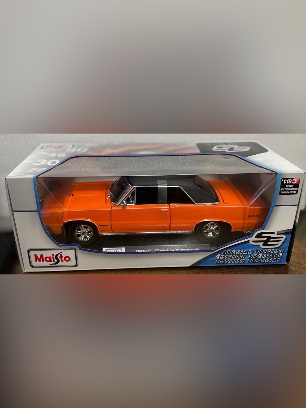 MAISTO SPECIAL EDITION ORANGE 1/18 1965 PONTIC GTO